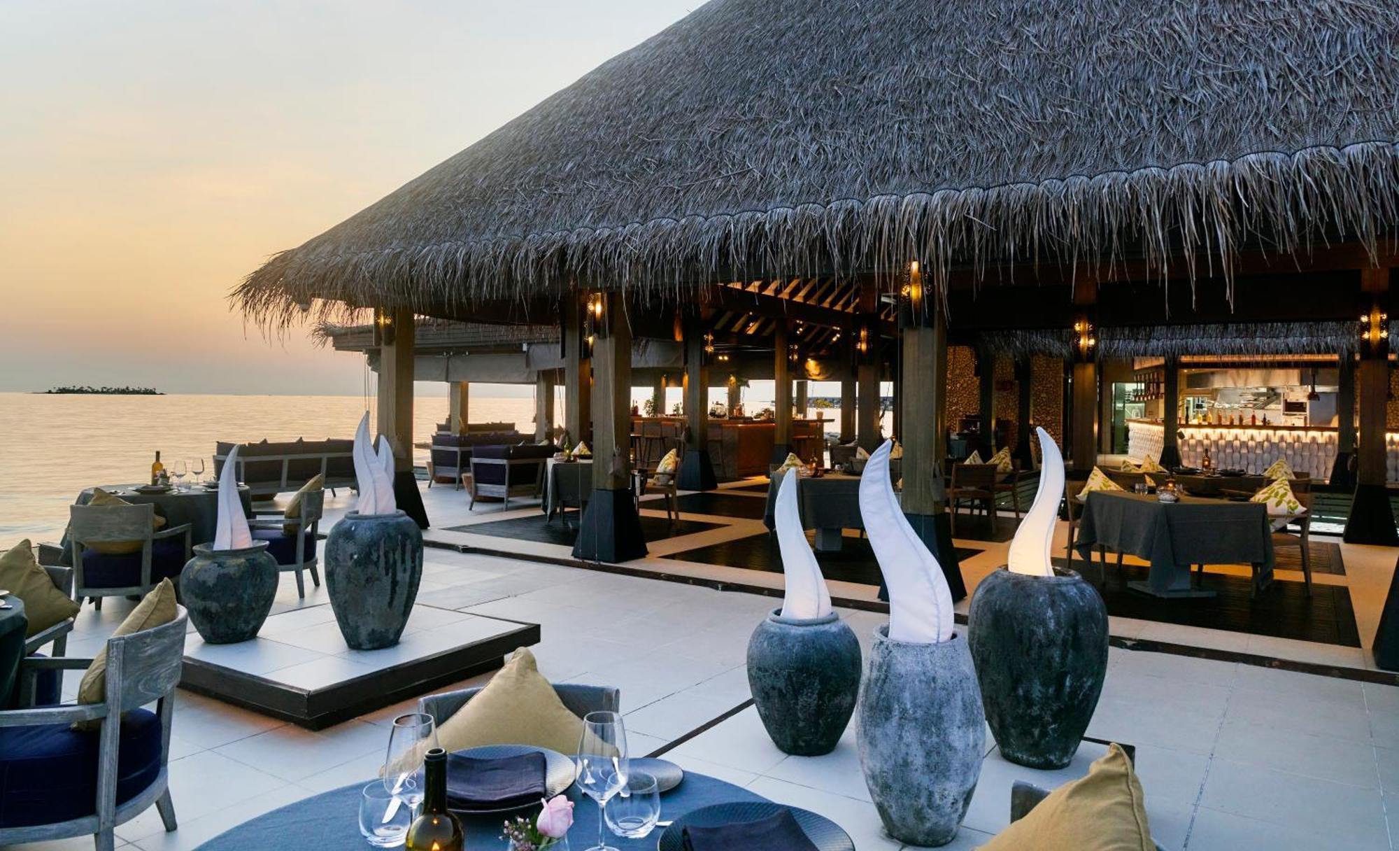 Grand Park Kodhipparu Maldives Hotel Baros Island Kültér fotó