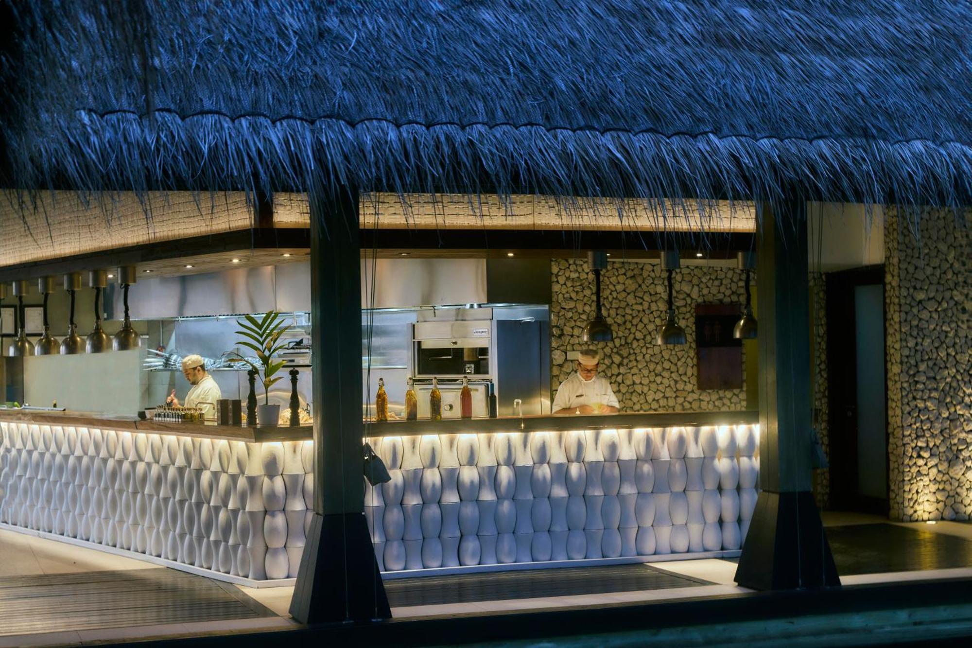 Grand Park Kodhipparu Maldives Hotel Baros Island Kültér fotó
