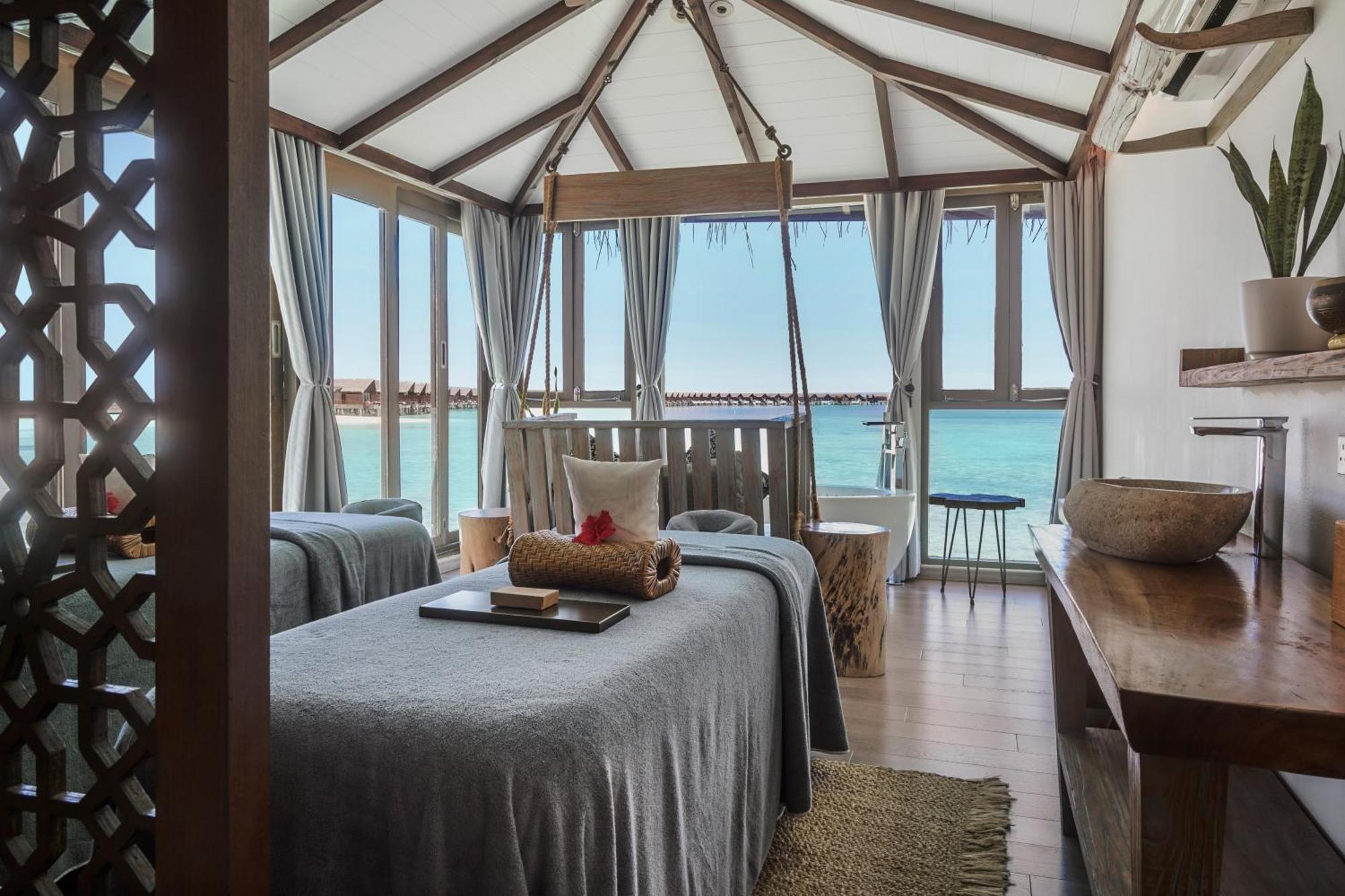 Grand Park Kodhipparu Maldives Hotel Baros Island Kültér fotó