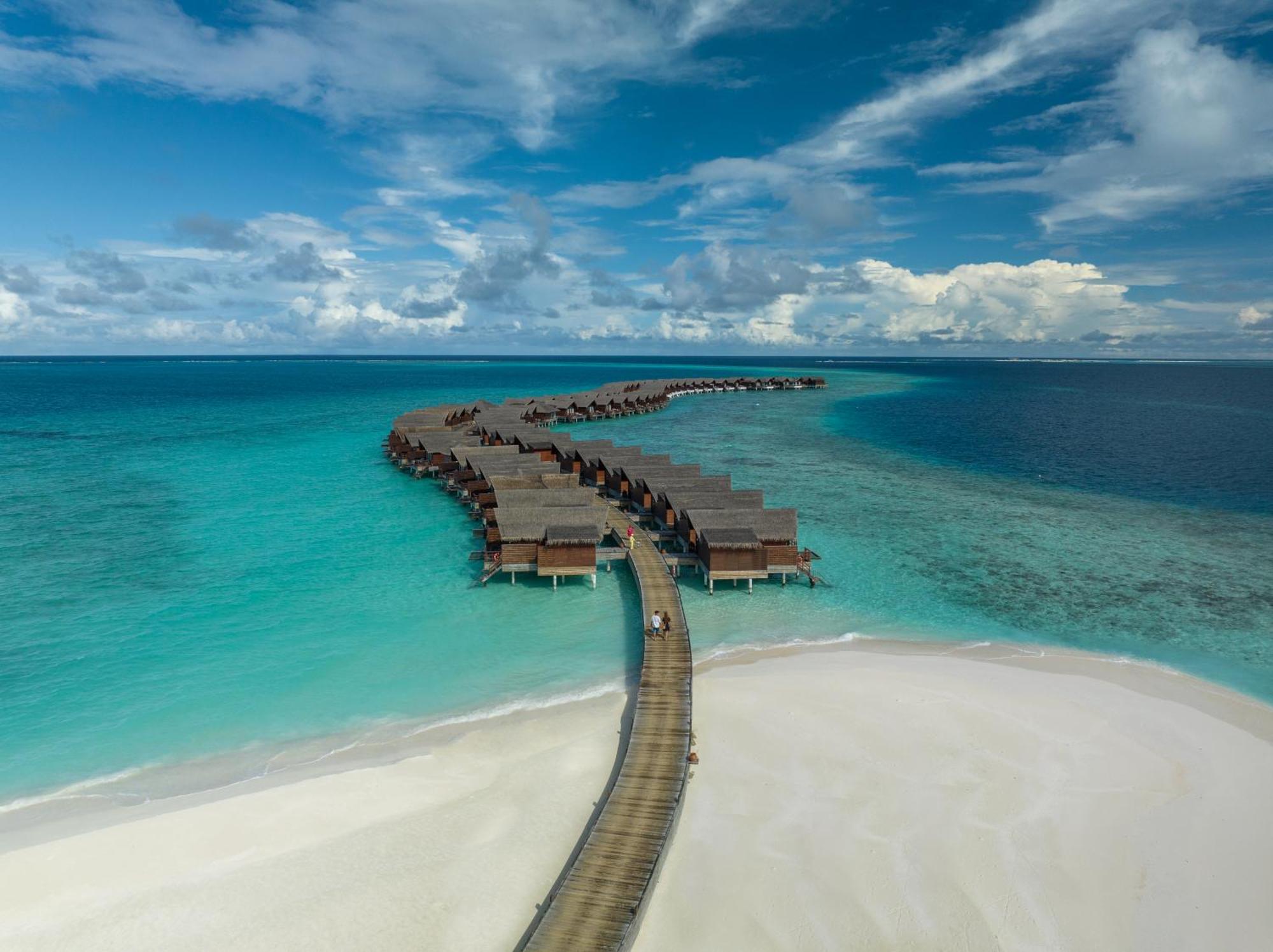 Grand Park Kodhipparu Maldives Hotel Baros Island Kültér fotó