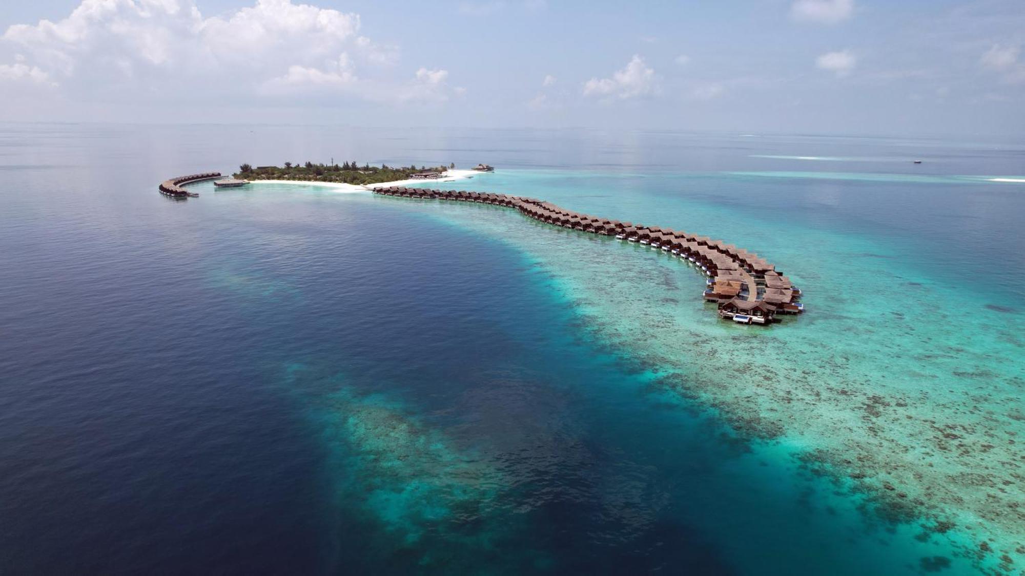 Grand Park Kodhipparu Maldives Hotel Baros Island Kültér fotó