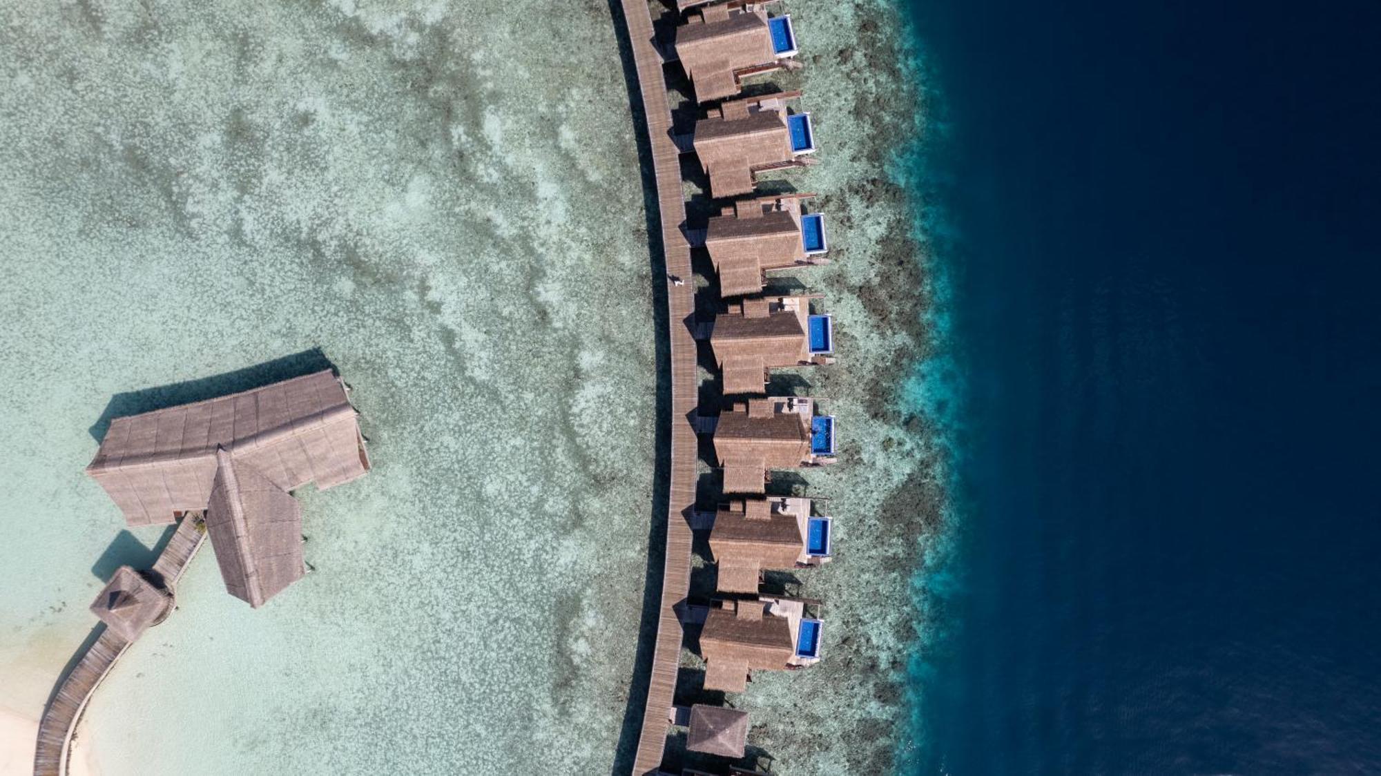 Grand Park Kodhipparu Maldives Hotel Baros Island Kültér fotó